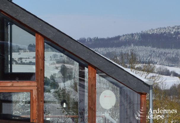 Maison spacieuse 12 personnes  Ereze, 6 chambres, sauna, jacuzzi, salle de jeux, Ardenne