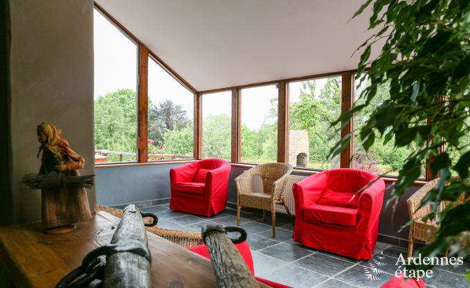 Maison spacieuse 12 personnes  Ereze, 6 chambres, sauna, jacuzzi, salle de jeux, Ardenne