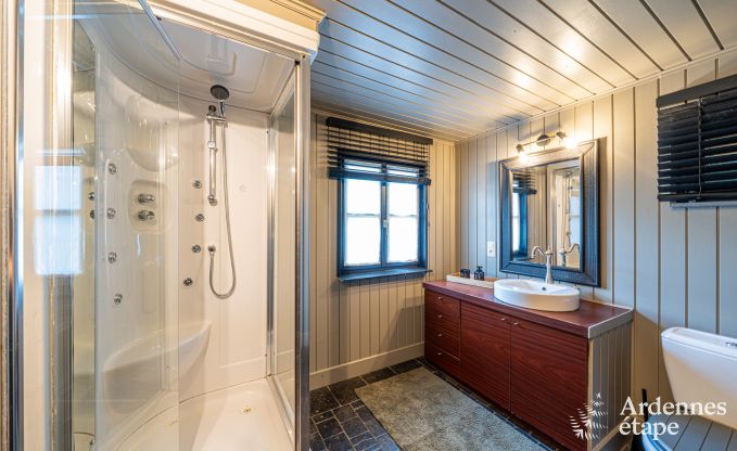 Charmante maison de vacances pour 6 personnes  reze avec 3 chambres, terrasse prive et poele  pellets prs de la tranquille rivire Aisne