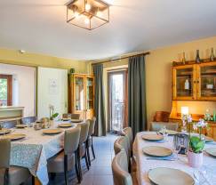 Maison de vacances avec jacuzzi couvert à Erezée pour 16 personnes en Ardenne