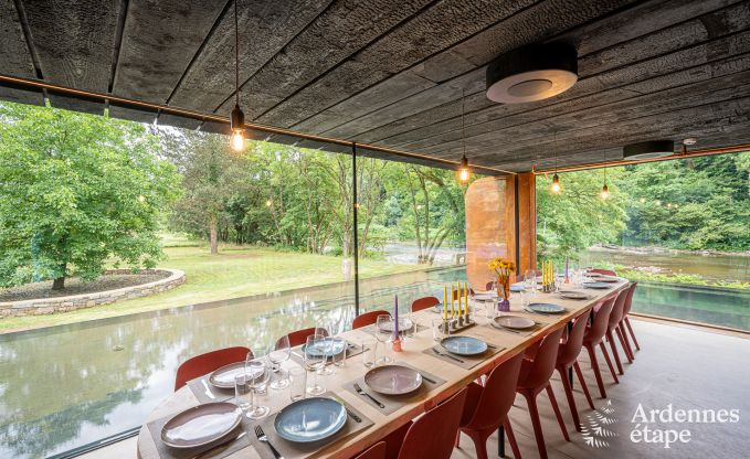 Maison de vacances isol�e � Esneux pour 12 personnes avec 6 chambres, 7 salles de bains, jacuzzi et piscine