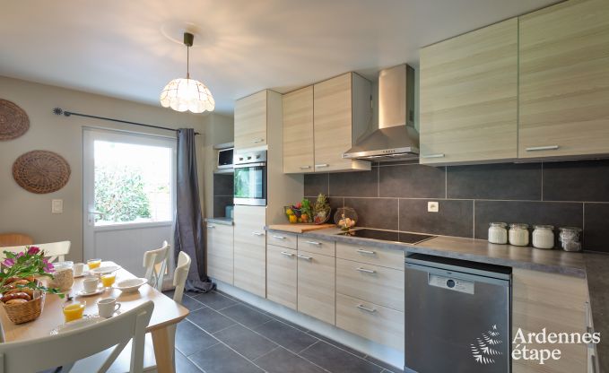 Maison de vacances pour 5 personnes  Fauvillers, idale pour une famille : jardin priv, jeux, chien admis