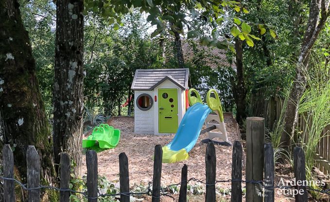 Maison de vacances pour 5 personnes  Fauvillers, idale pour une famille : jardin priv, jeux, chien admis