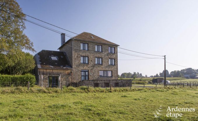 Majestueuse villa de vacances pour 32 personnes à Burnontige près de Ferrières