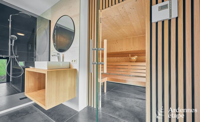 Luxueuse villa avec sauna & jacuzzi pour 15 p. à Ferrières