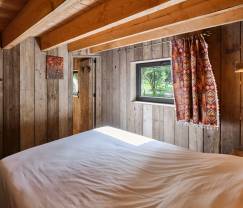 Charmant chalet pour 4 personnes avec 2 chambres, terrasse privée et barbecue