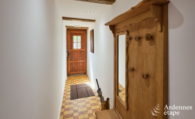 Charmante maison de vacances pour 8 personnes  Florenville avec 4 chambres et wellness, au bord de la Semois