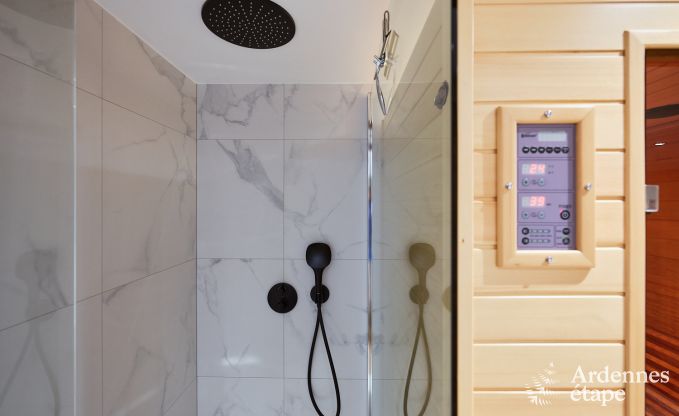 Charmante maison de vacances pour 8 personnes  Florenville avec 4 chambres et wellness, au bord de la Semois