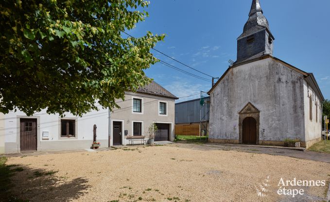 Charmante maison de vacances pour 8 personnes  Florenville avec 4 chambres et wellness, au bord de la Semois