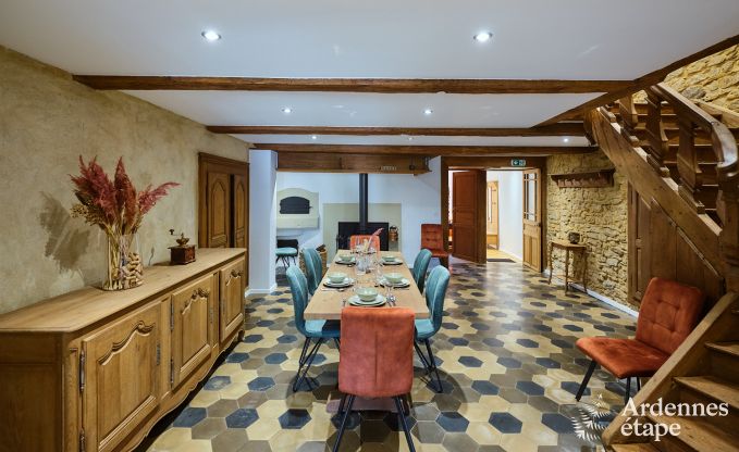 Charmante maison de vacances pour 8 personnes  Florenville avec 4 chambres et wellness, au bord de la Semois