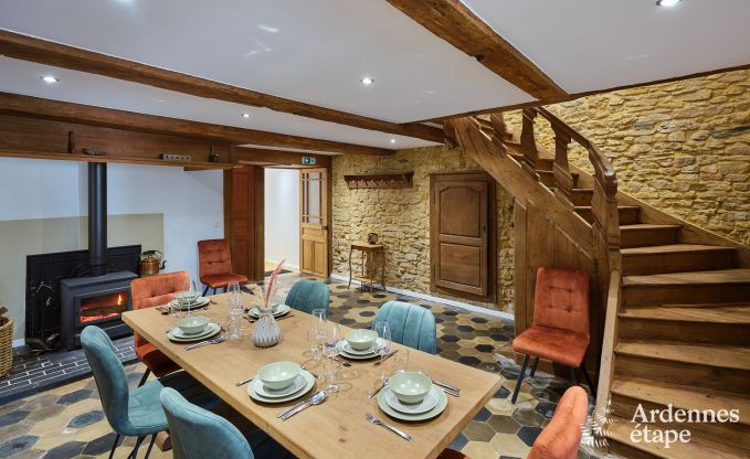 Charmante maison de vacances pour 8 personnes  Florenville avec 4 chambres et wellness, au bord de la Semois