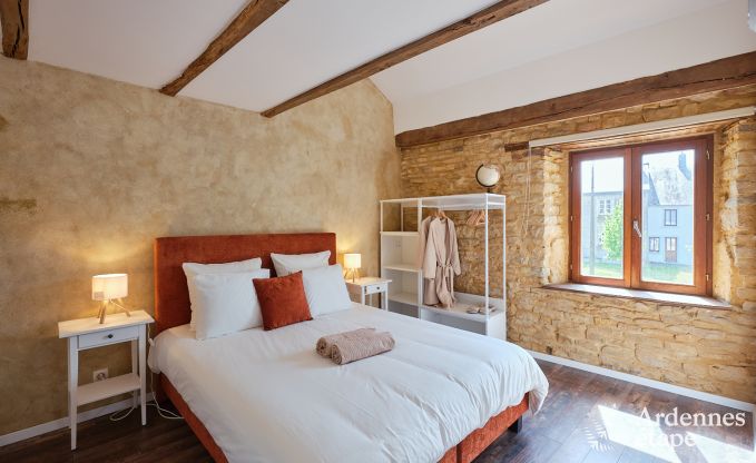 Charmante maison de vacances pour 8 personnes  Florenville avec 4 chambres et wellness, au bord de la Semois