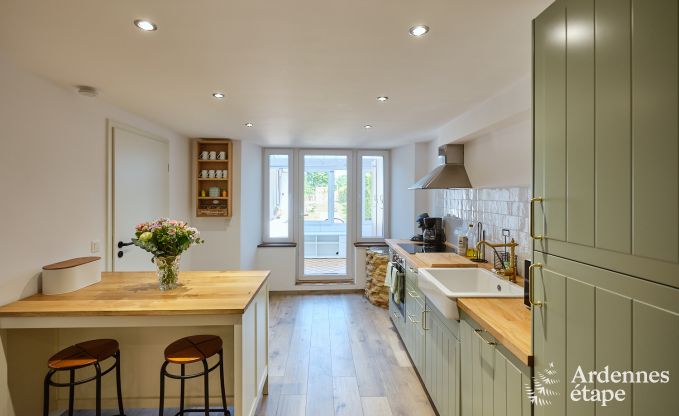 Charmante maison de vacances pour 8 personnes  Florenville avec 4 chambres et wellness, au bord de la Semois