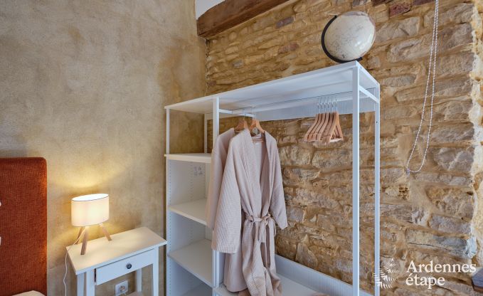 Charmante maison de vacances pour 8 personnes  Florenville avec 4 chambres et wellness, au bord de la Semois