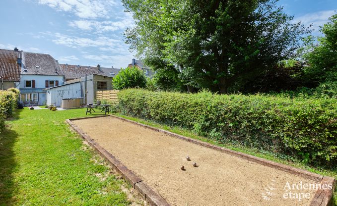 Charmante maison de vacances pour 8 personnes  Florenville avec 4 chambres et wellness, au bord de la Semois