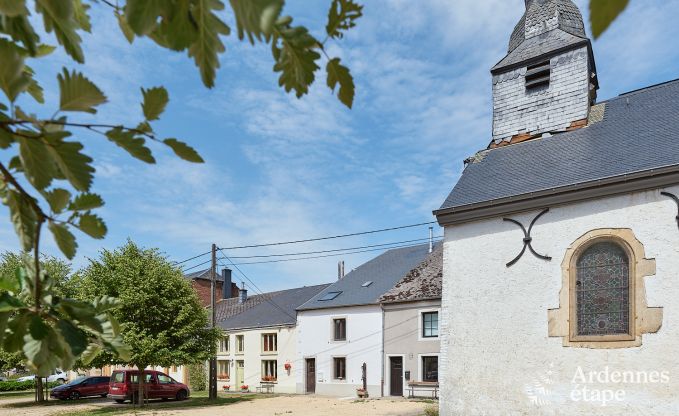 Charmante maison de vacances pour 8 personnes  Florenville avec 4 chambres et wellness, au bord de la Semois