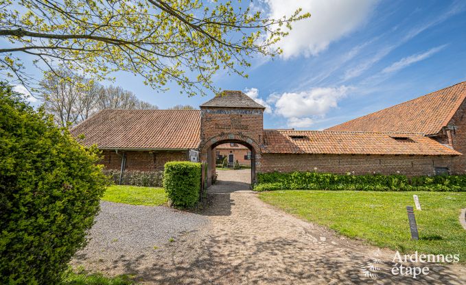 Appartement  Frasnes-lez-Anvaing pour 4/5 personnes