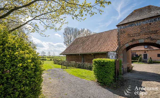 Appartement  Frasnes-lez-Anvaing pour 4/5 personnes