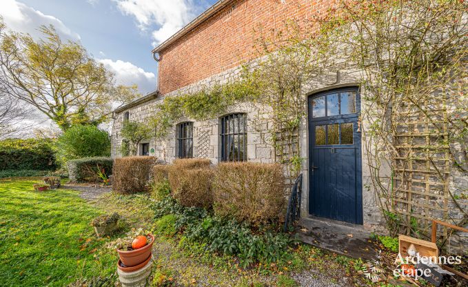 Fermette authentique avec 3 chambres et jardin privé dans un parc naturel entre Sambre et Meuse