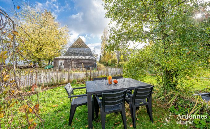 Fermette authentique avec 3 chambres et jardin privé dans un parc naturel entre Sambre et Meuse