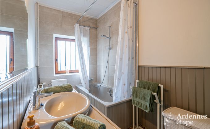 Fermette authentique avec 3 chambres et jardin privé dans un parc naturel entre Sambre et Meuse