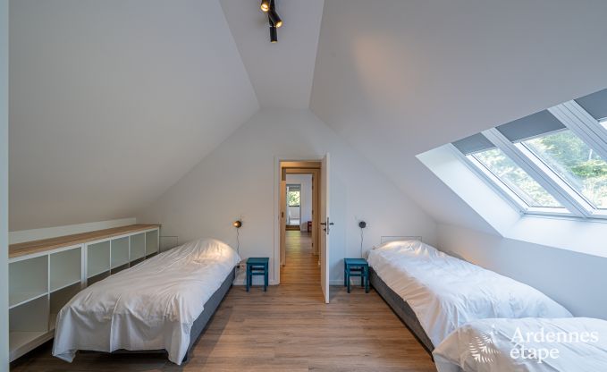 Villa de luxe spacieuse � Gesves pour 24 personnes avec piscine, sauna, fitness et 11 chambres