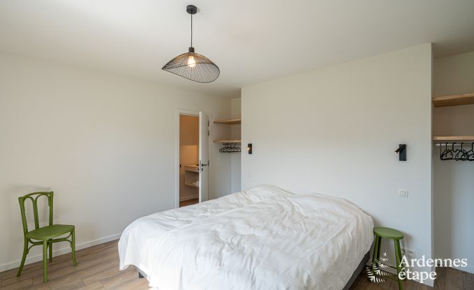 Villa de luxe spacieuse � Gesves pour 24 personnes avec piscine, sauna, fitness et 11 chambres