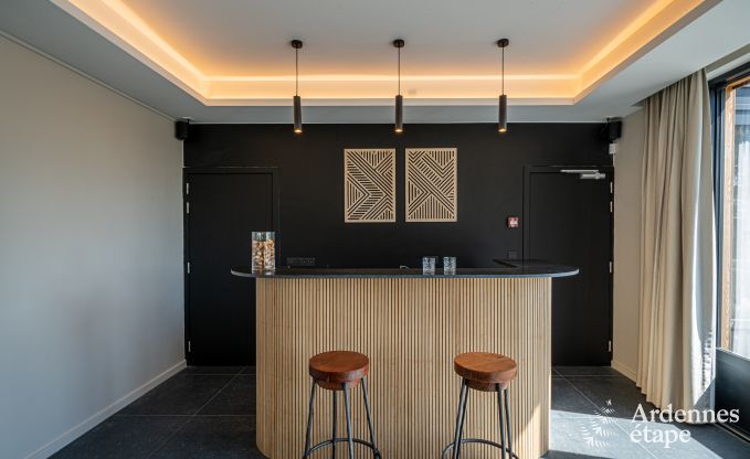 Villa de luxe spacieuse � Gesves pour 24 personnes avec piscine, sauna, fitness et 11 chambres