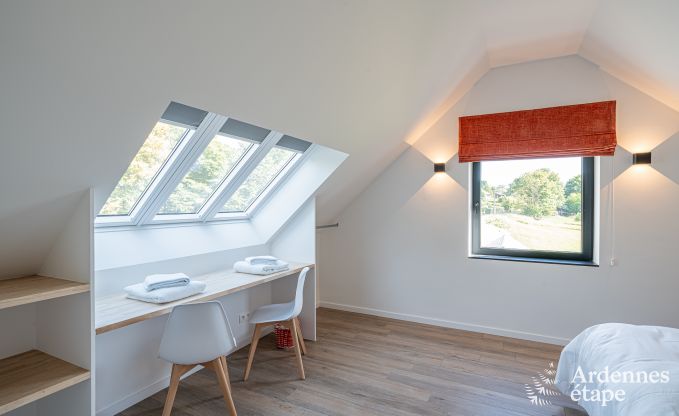 Villa de luxe spacieuse � Gesves pour 24 personnes avec piscine, sauna, fitness et 11 chambres