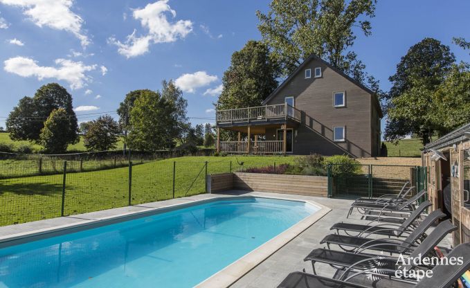 Maison de vacances avec espaces détente et piscine pour 9 personnes à Gouvy