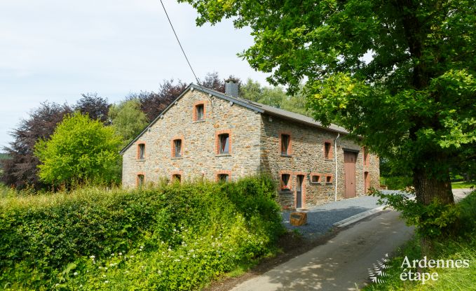 Maison de vacances typique des Ardennes dans un cadre idyllique à Gouvy