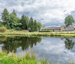 Maison de vacances authentique à Gouvy pour 15 personnes, avec 6 chambres et jardin privé