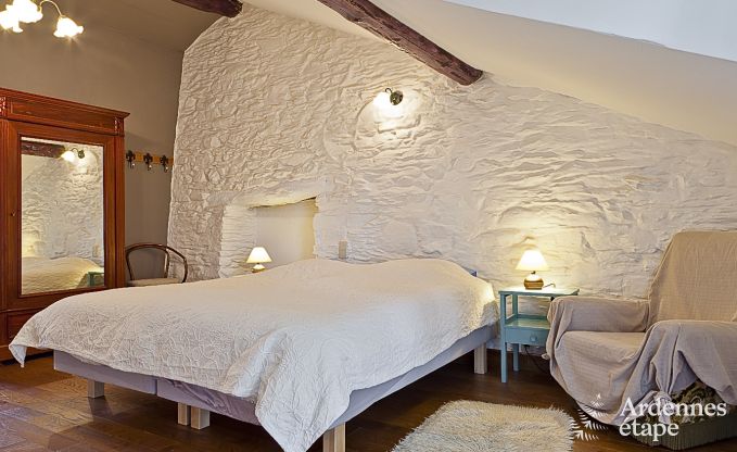 Confortable maison avec jacuzzi et cabine infrarouge à Gouvy