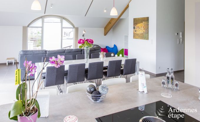 Grande maison de vacances en deux btiments  Han-sur-Lesse pour 13 personnes avec piscine intrieure