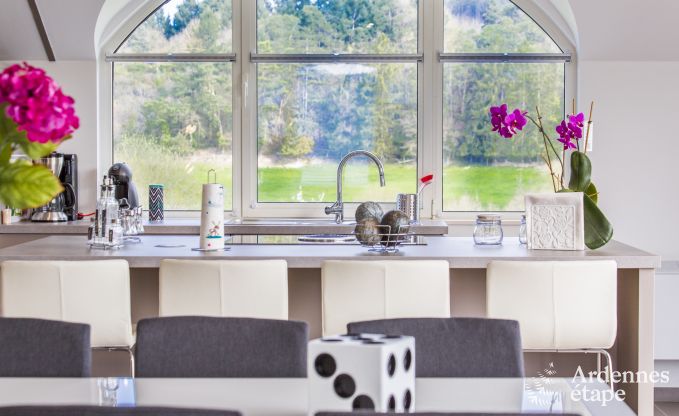 Grande maison de vacances en deux btiments  Han-sur-Lesse pour 13 personnes avec piscine intrieure