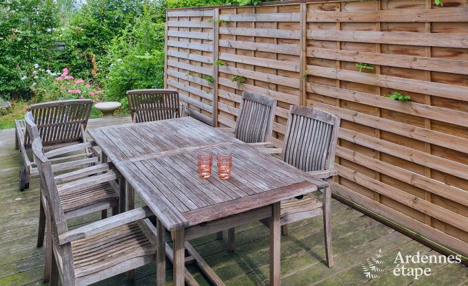 Grande maison de vacances en deux btiments  Han-sur-Lesse pour 13 personnes avec piscine intrieure