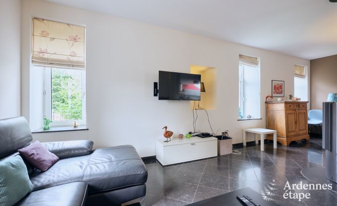 Grande maison de vacances en deux btiments  Han-sur-Lesse pour 13 personnes avec piscine intrieure