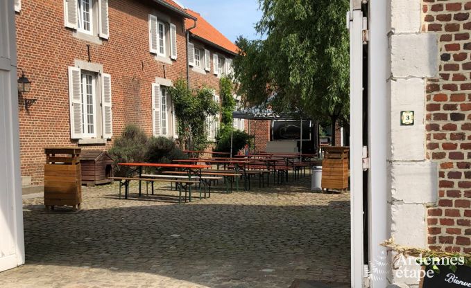 Maison de vacances � Hannut pour 20 personnes en Ardenne