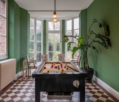 Manoir luxueux pour 12 personnes sur la Meuse à Hastière avec jardin privé et 4 salles de bains