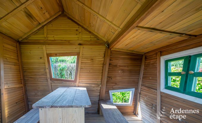 Charmante maison de vacances  Herbeumont pour 6 personnes avec jardin priv, 3 chambres et pole  granuls de bois