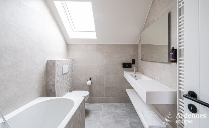 Maison de vacances � H�ron pour 12 personnes en Ardenne