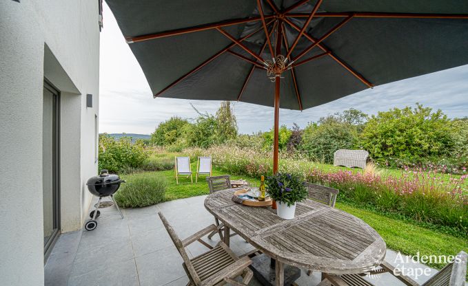 Maison de vacances � H�ron pour 12 personnes en Ardenne