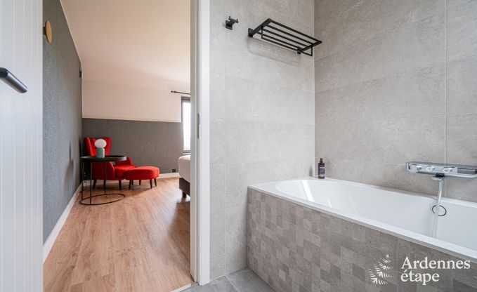 Maison de vacances � H�ron pour 12 personnes en Ardenne