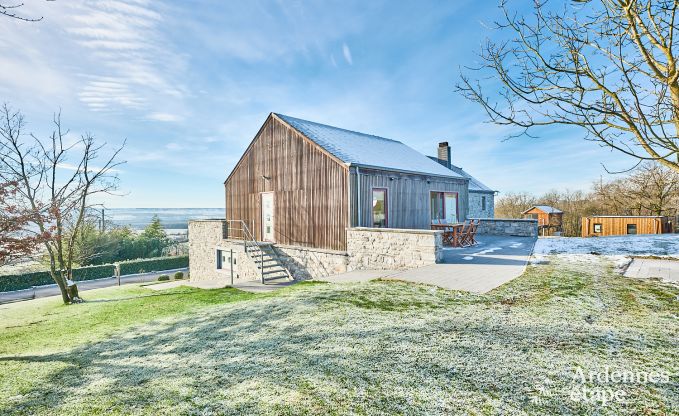 Maison de vacances cosy  Houyet : calme absolu pour 4 personnes avec vue sur l'Ardenne