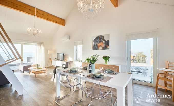 Maison de vacances cosy  Houyet : calme absolu pour 4 personnes avec vue sur l'Ardenne