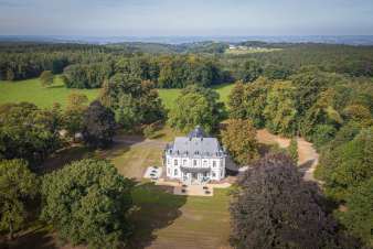 Château pour 24/30 personnes à Jalhay en Ardenne