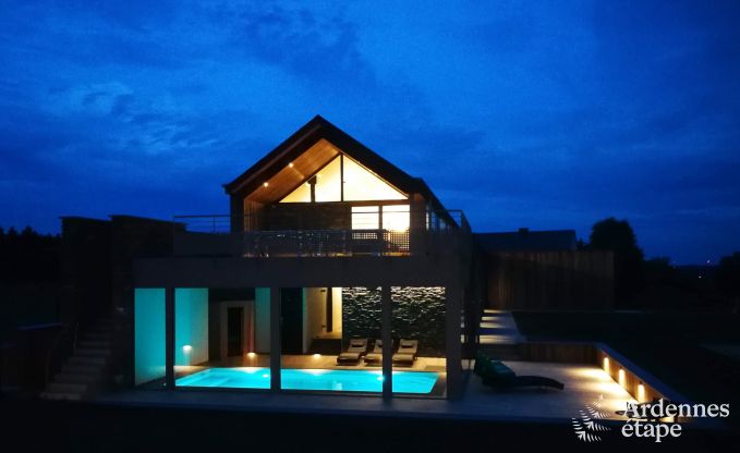 Somptueuse villa  pour 14 personnes avec piscine intérieure à la Roche en Ardenne