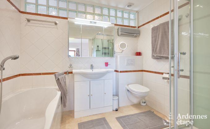 Maison de vacances  La Roche-en-Ardenne avec jardin et terrasse