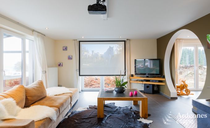 Jolie maison de vacances au calme avec équipement 4.5 étoiles à La Roche
