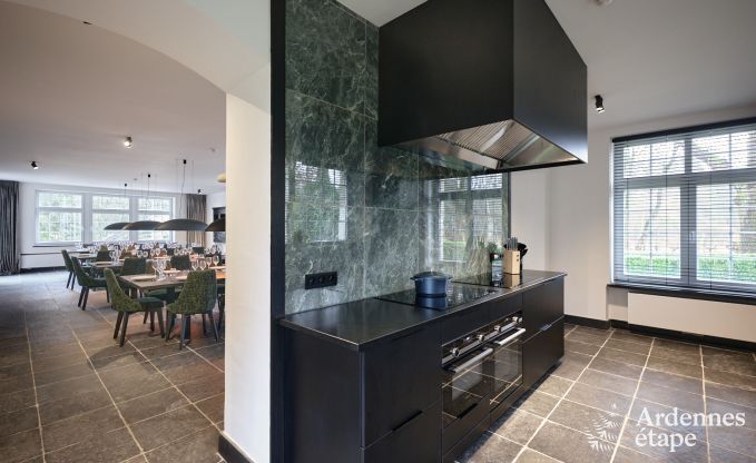 Ch�teau � Libin : s�jour �l�gant pour 40 personnes avec des �quipements �tendus